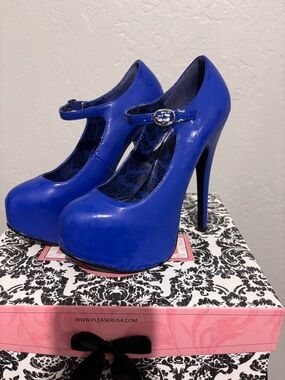 Bordello Women's Blue Mary Jane Platform Pumps
